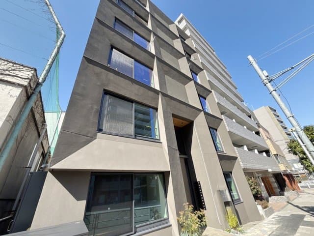 Main Image