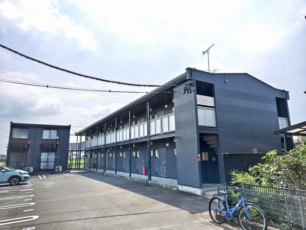 Main exterior of leopalace SAKAE