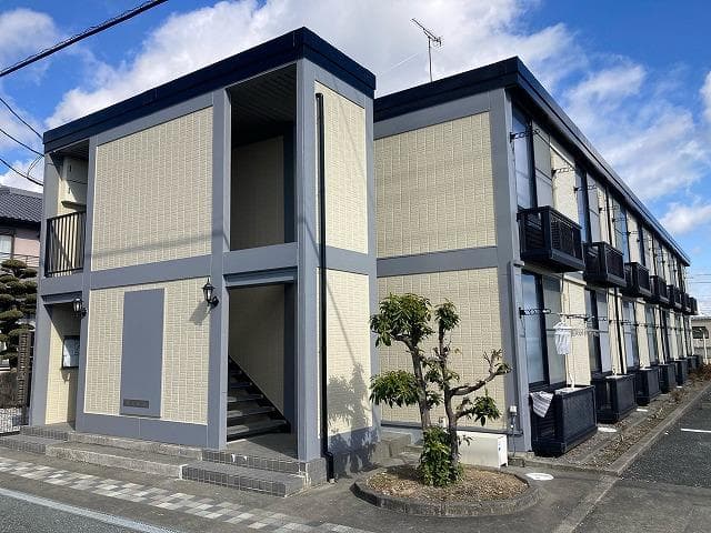 Main exterior of leopalace RIKU