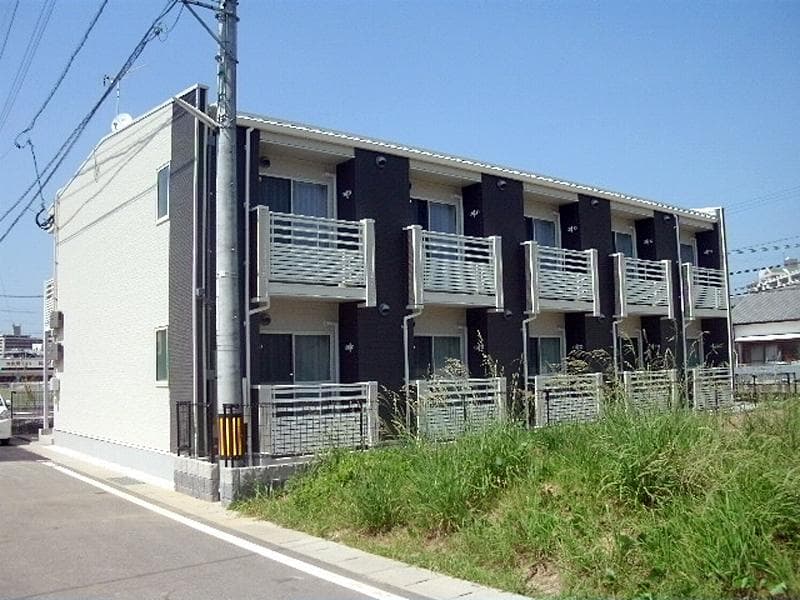 Main exterior of LEONEXT San Serena