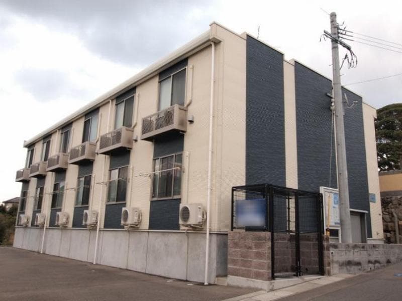 Main exterior of LEONEXT Suishokan III