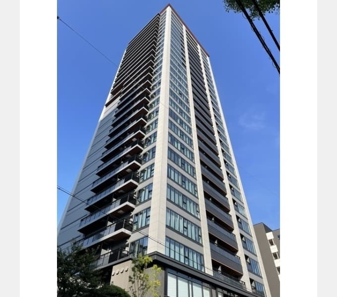 Main exterior of Proud Tower Umeda Toyosaki
