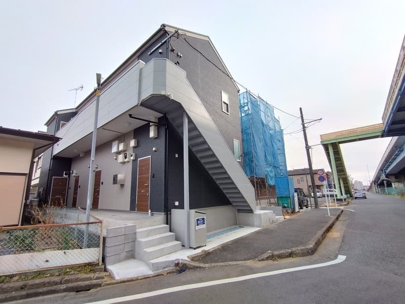 Main Image