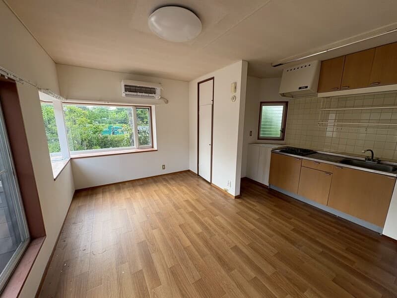 Preview interior of Tamagawa-so