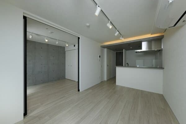Preview interior of quador noie Imaike