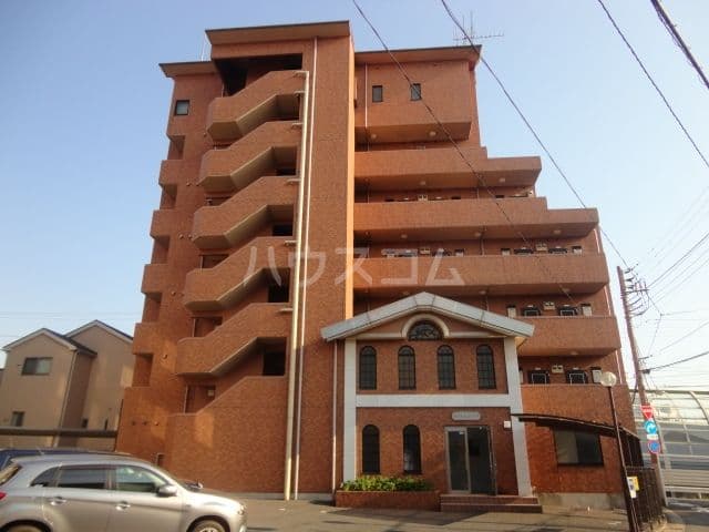 Main exterior of Veragio - I 206