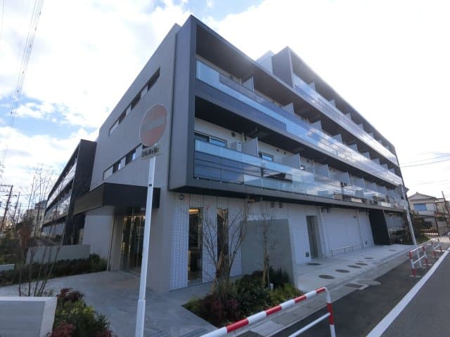Main Image