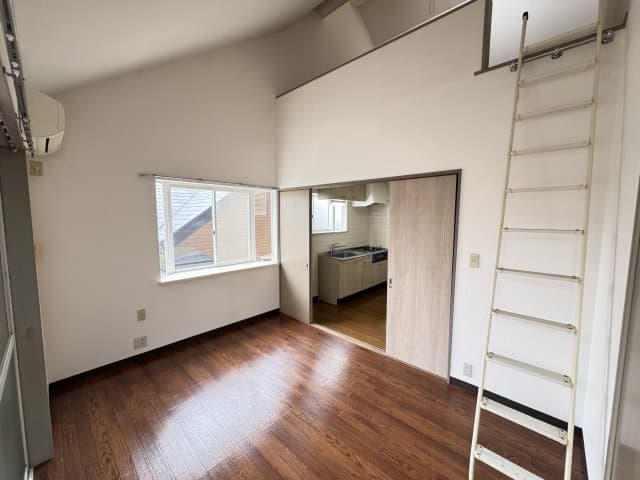 Preview interior of Rafine Yoshino B