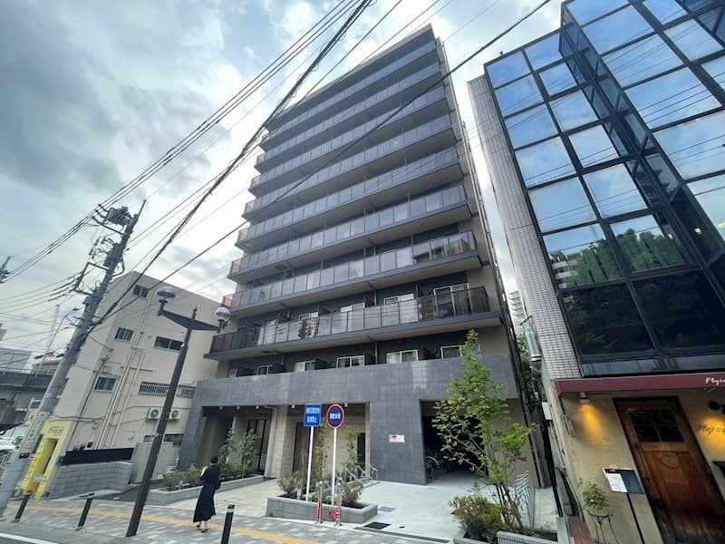 Main exterior of Raguzena Matsudo