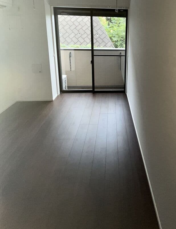 Preview interior of SHELL MAISON