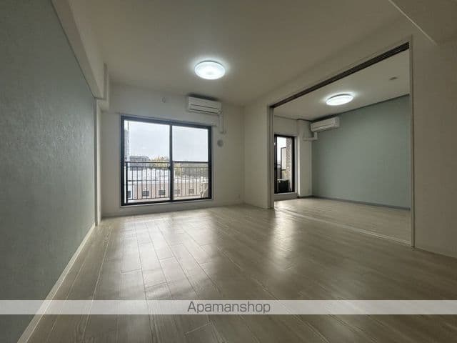 Preview interior of Rapport Kanyu
