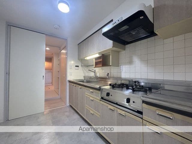 Preview interior of Rapport Kanyu