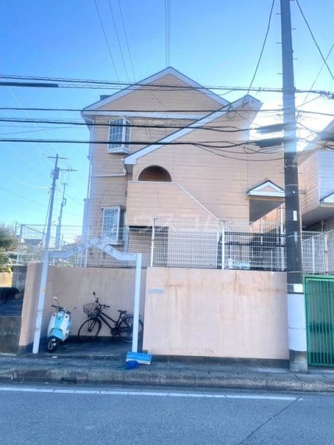 Main exterior of Belpia Yachiyodai 2-3