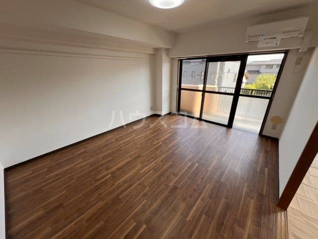 Preview interior of Yachiyo TY Plaza Building B