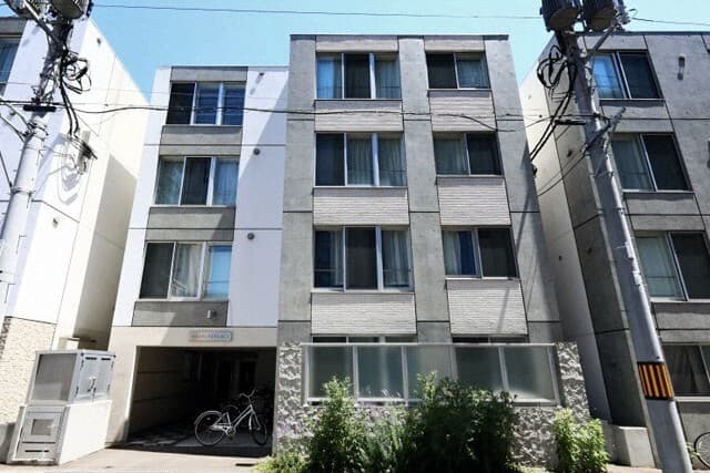Main exterior of Unie Toir Sapporo Kita 9-jō 305