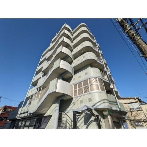 Main exterior of Central Hon-Atsugi