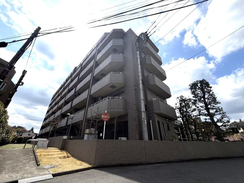 Main exterior of Green Corp Tsurukawa 606