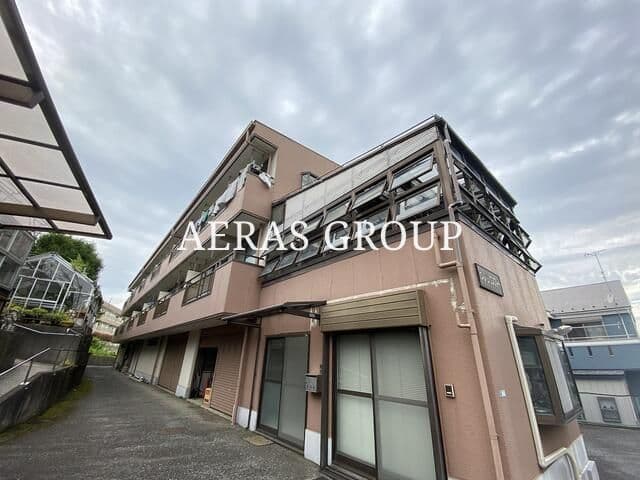 Main Image