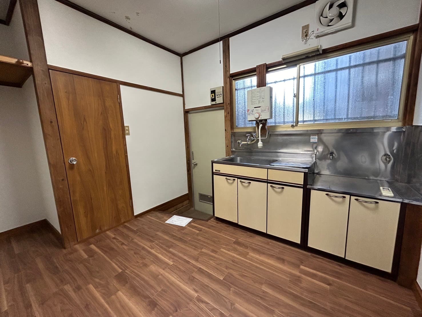 Preview interior of Cypress Court