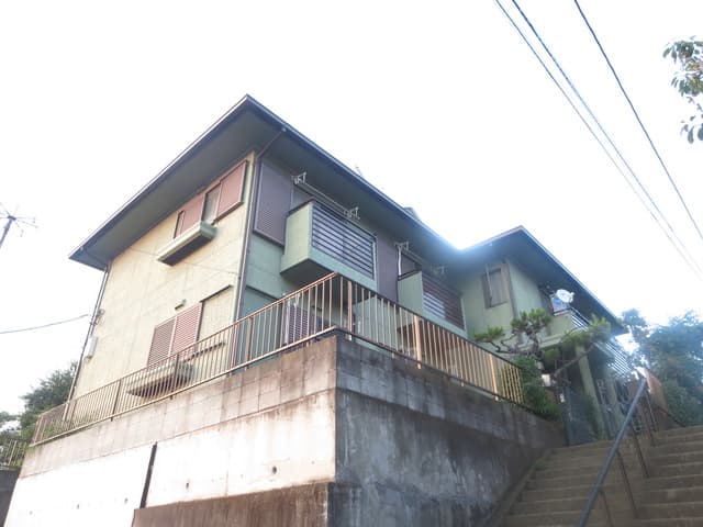 Main exterior of Colin Heim KM 🌳