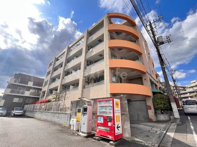 Main exterior of Rb Life Zone Kajigaya 6