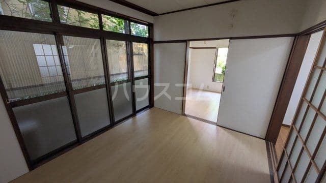 Preview interior of Little Flats