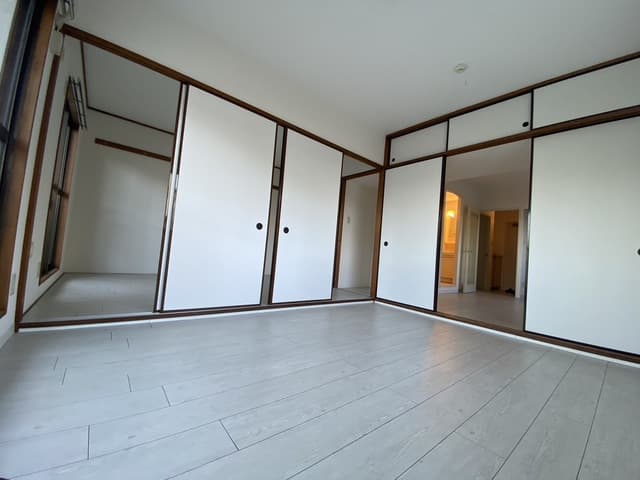 Preview interior of Rb Full Sail Higashihashimoto