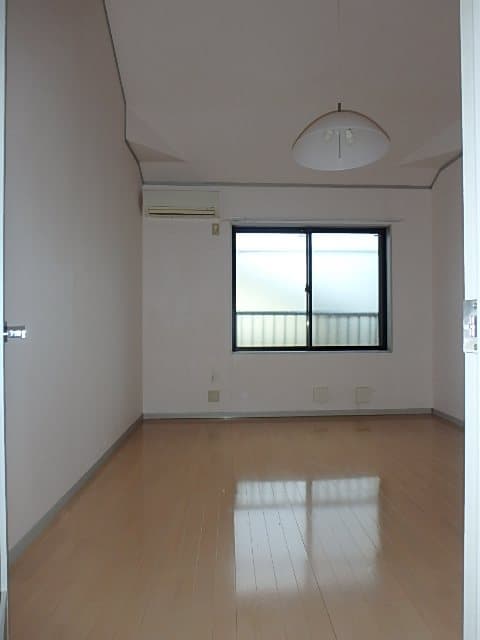 Preview interior of Village Machida