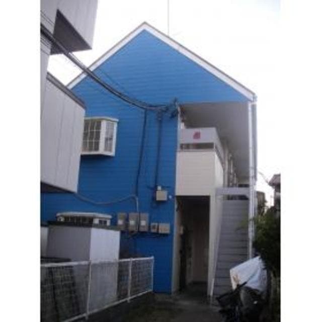 Main exterior of Eclair Chuo-Rinkan
