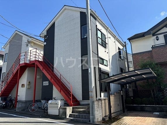 Main exterior of Rb Central Forest