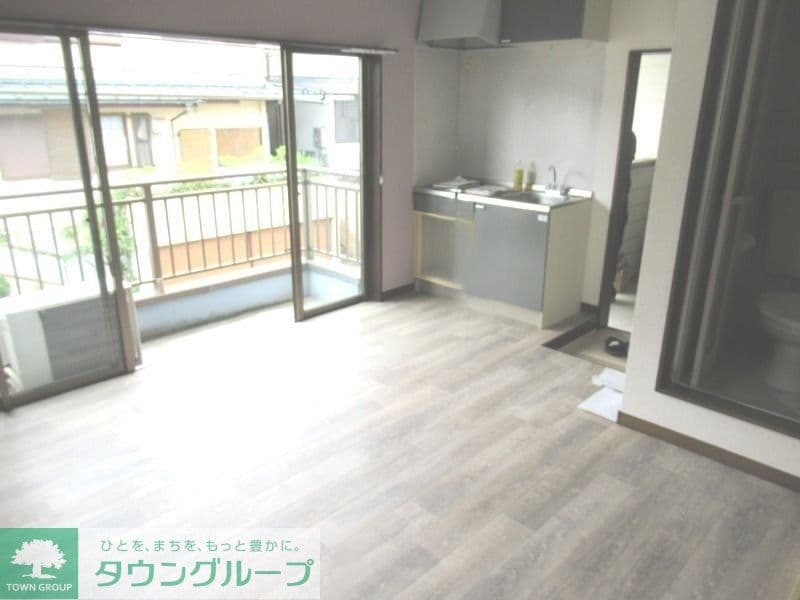 Preview interior of Chronos Kamariya Minami 201