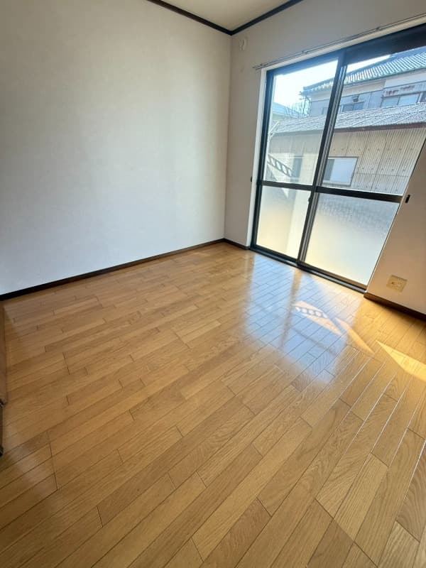 Preview interior of Flora Matsuno II 205