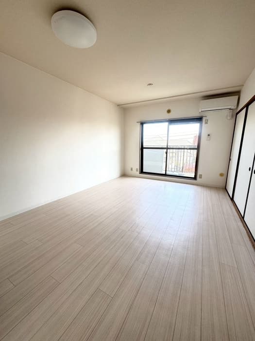 Preview interior of Gran Mere Kojima