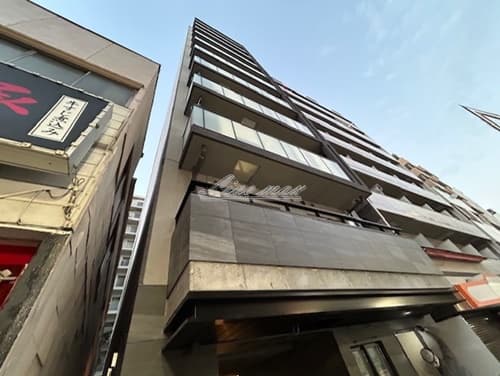 Main Image