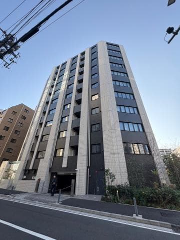 Main Image