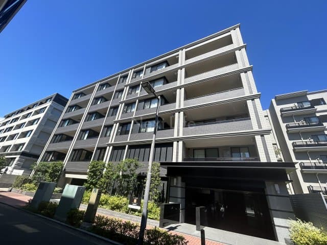 Main exterior of Rb KDX Residence Yokohama Momijizaka
