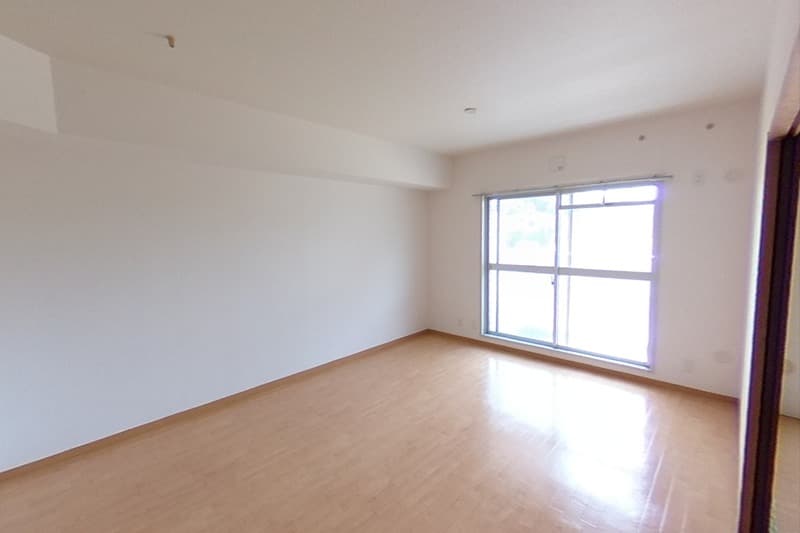 Preview interior of Hills Minami-Totsuka Building 4