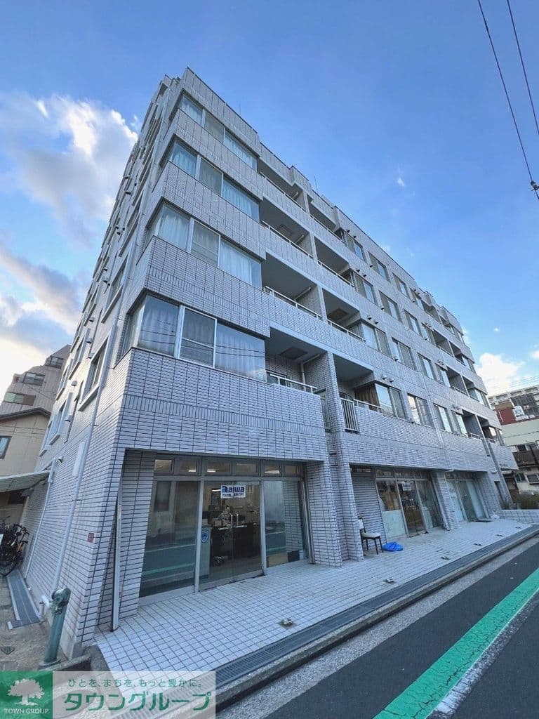 Main Image