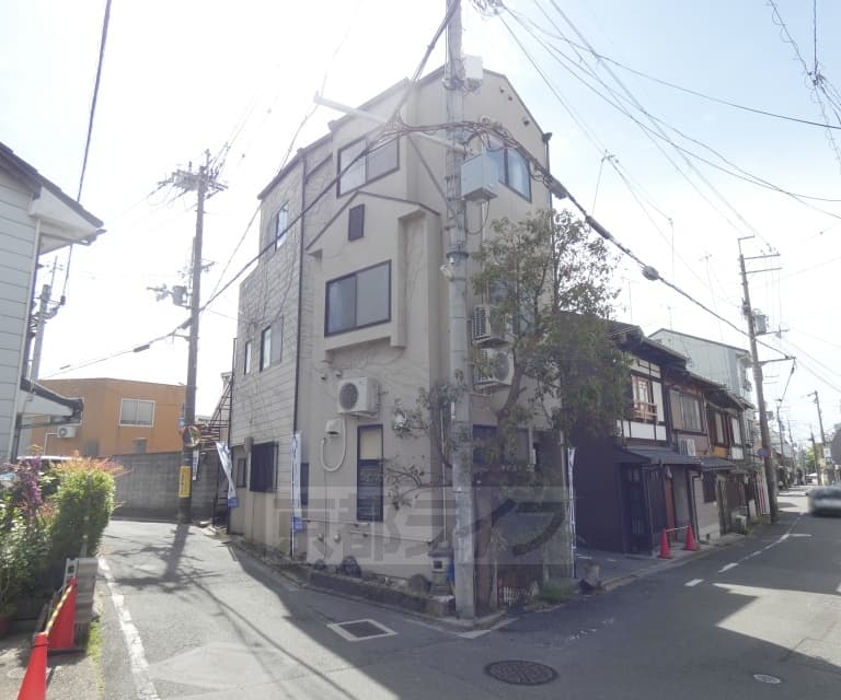 Main exterior of Shimmachi House, Kamigyo Ward