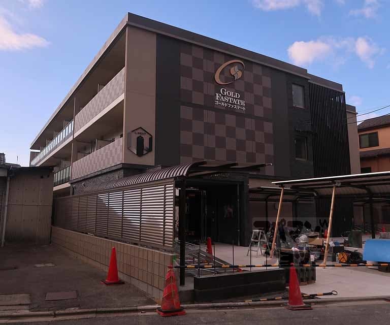 Main exterior of Fastate Kyoto Higashihonji Parabel