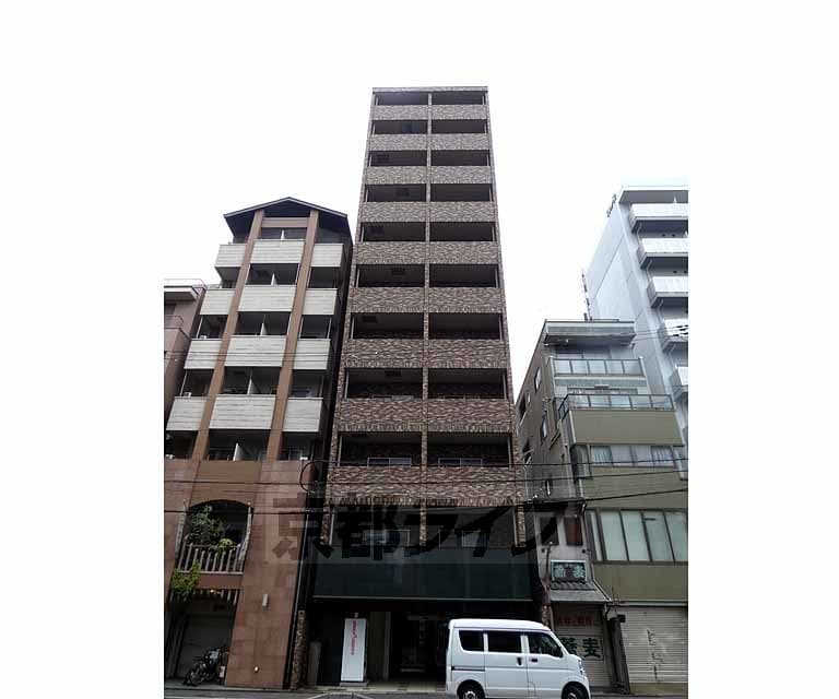 Main exterior of Asver Kyoto Nijo Ekimae