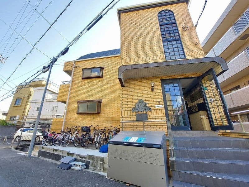 Main exterior of Rene Kitabatake