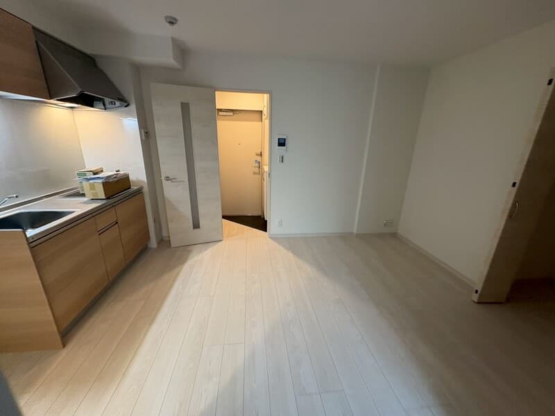 Preview interior of Century Showamachi KM 🌳