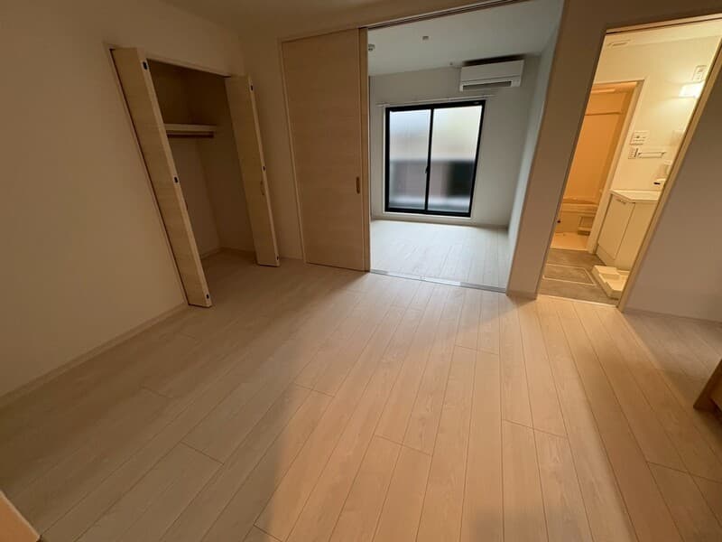 Preview interior of Century Showamachi KM 🌳