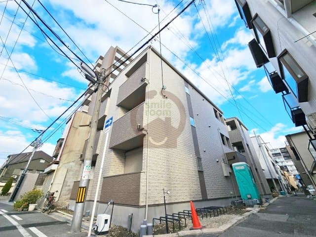 Main exterior of Art Johoku Station Front