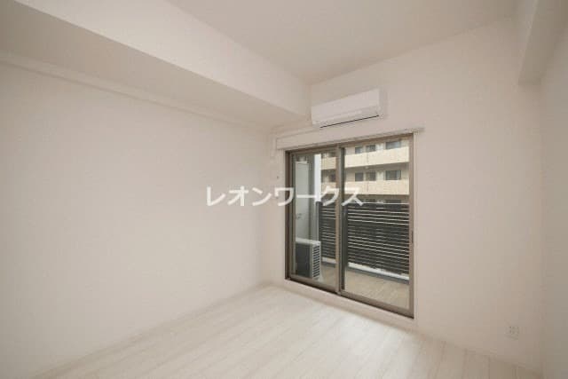 Preview interior of Eslead Residence Osaka Fukushima City West