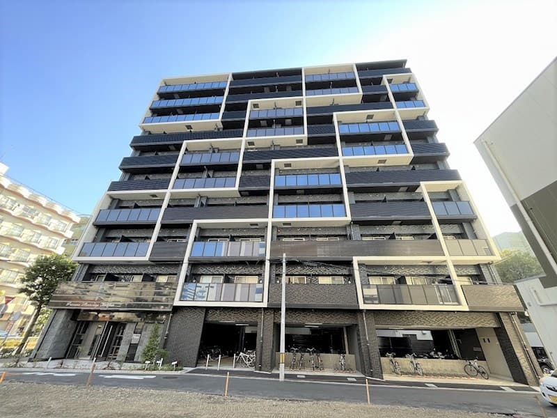 Main exterior of Presance Morinomiya THE Gate
