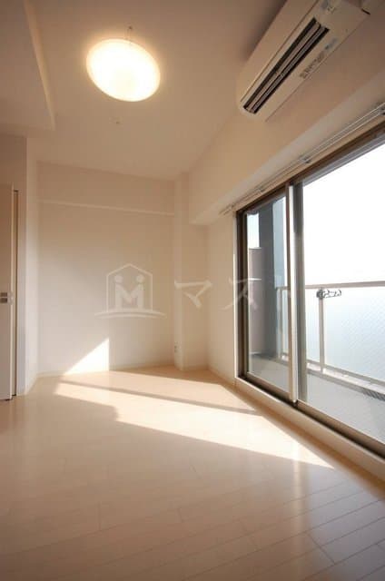 Preview interior of Estemu Plaza Osaka Castle Park Front