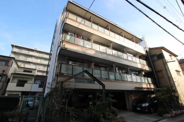 Main exterior of Plenum Kitatanabe