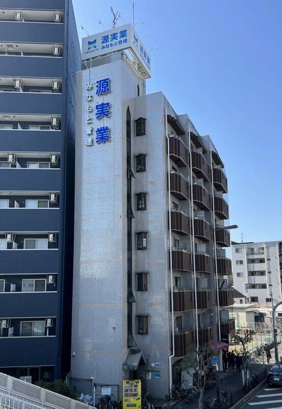 Main exterior of Kuzai Diamond Life